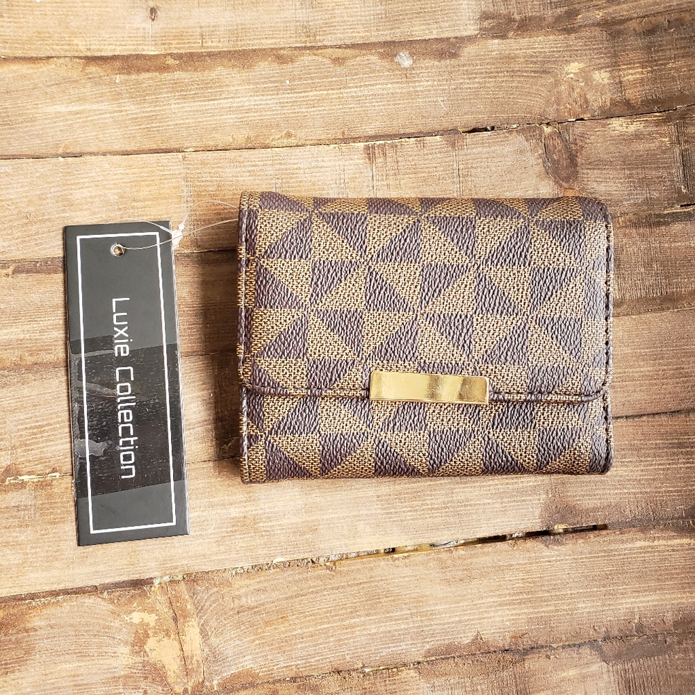 Brown leather womena Wallet